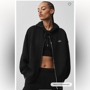 ALO Yoga Women's Classic Black Zip-Up Hoodie